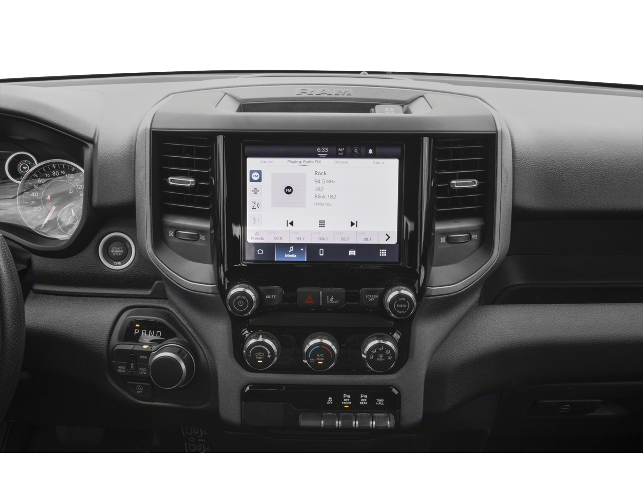 2026 RAM 1500 Express 4x2 Crew Cab 5'7" Box