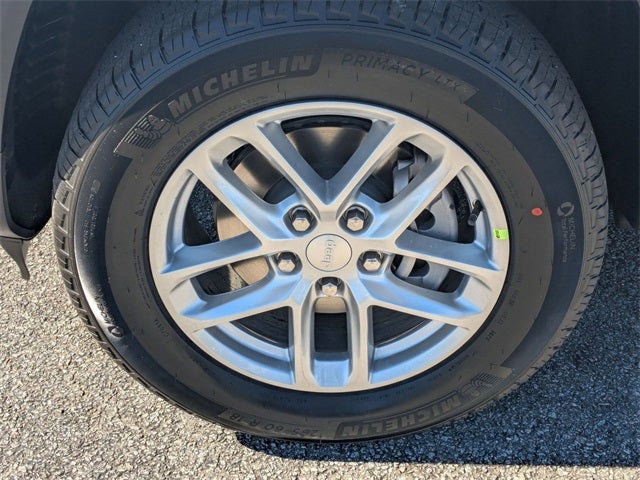 2025 Jeep Grand Cherokee GRAND CHEROKEE LAREDO X 4X2