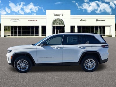 2025 Jeep Grand Cherokee GRAND CHEROKEE LAREDO X 4X2
