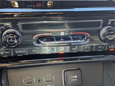 2025 Jeep Grand Cherokee GRAND CHEROKEE LAREDO X 4X2