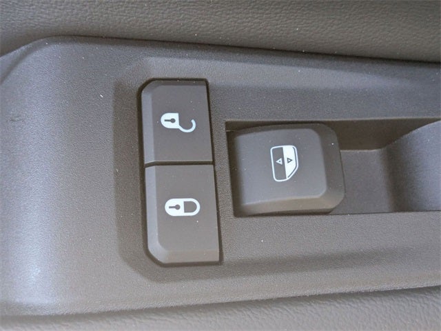 2025 Jeep Grand Cherokee GRAND CHEROKEE LAREDO X 4X2