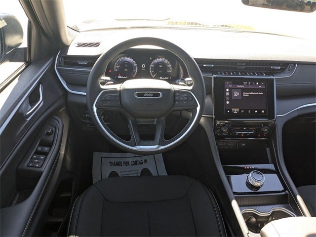 2025 Jeep Grand Cherokee GRAND CHEROKEE LAREDO X 4X2