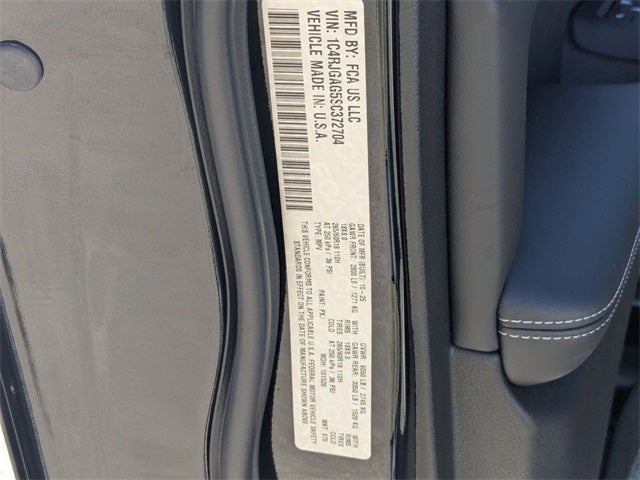 2025 Jeep Grand Cherokee GRAND CHEROKEE LAREDO X 4X2