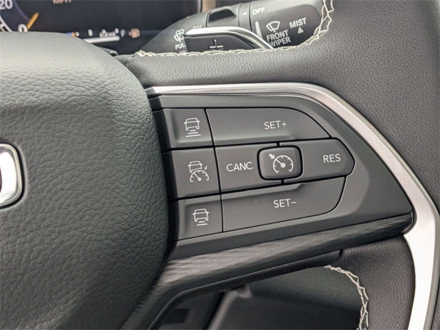 2025 Jeep Grand Cherokee GRAND CHEROKEE LAREDO X 4X2