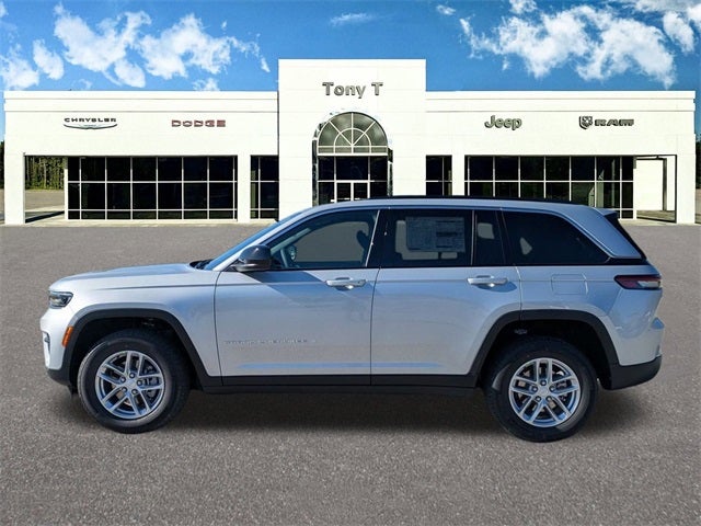 2025 Jeep Grand Cherokee GRAND CHEROKEE LAREDO X 4X2