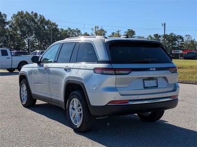 2025 Jeep Grand Cherokee GRAND CHEROKEE LAREDO X 4X2