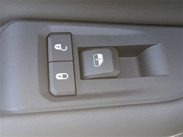 2025 Jeep Grand Cherokee GRAND CHEROKEE LAREDO X 4X2