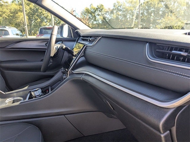 2025 Jeep Grand Cherokee GRAND CHEROKEE LAREDO X 4X2