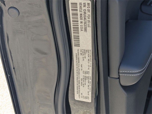 2025 Jeep Grand Cherokee GRAND CHEROKEE LAREDO X 4X2