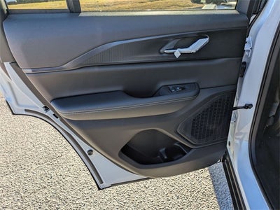 2025 Jeep Grand Cherokee GRAND CHEROKEE LAREDO X 4X2