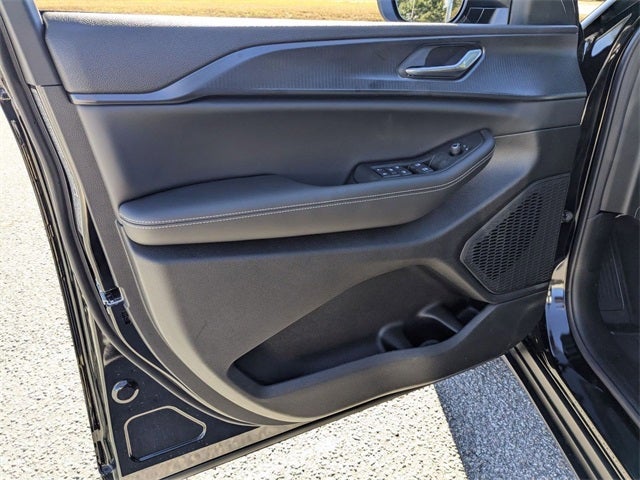 2025 Jeep Grand Cherokee GRAND CHEROKEE LAREDO X 4X2