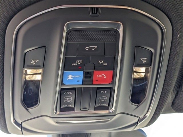 2025 Jeep Grand Cherokee GRAND CHEROKEE LAREDO X 4X2