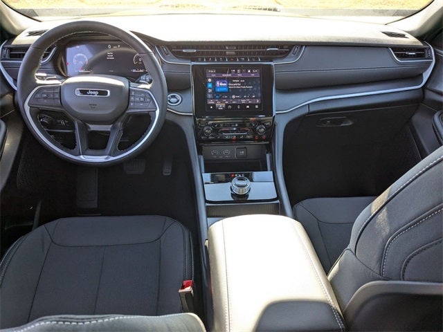 2025 Jeep Grand Cherokee GRAND CHEROKEE LAREDO X 4X2