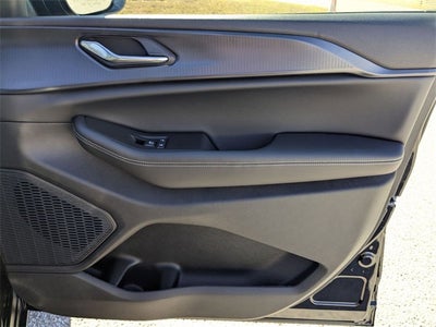 2025 Jeep Grand Cherokee GRAND CHEROKEE LAREDO X 4X2