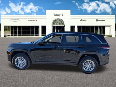 2025 Jeep Grand Cherokee GRAND CHEROKEE LAREDO X 4X2
