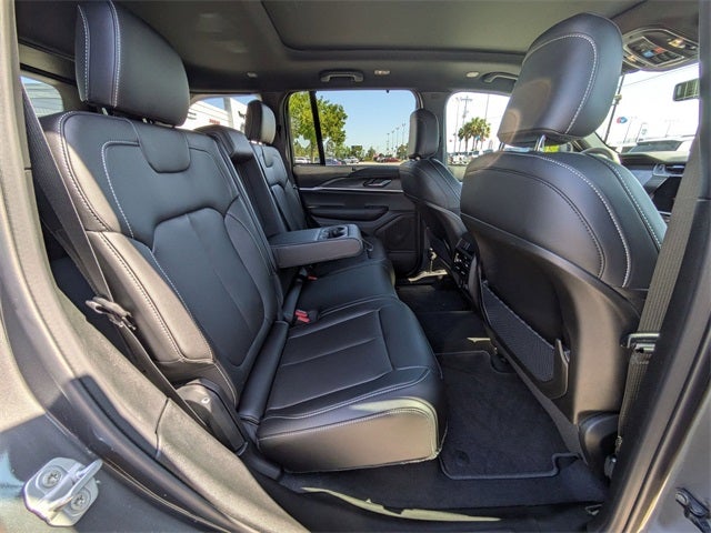 2025 Jeep Grand Cherokee GRAND CHEROKEE LIMITED 4X2