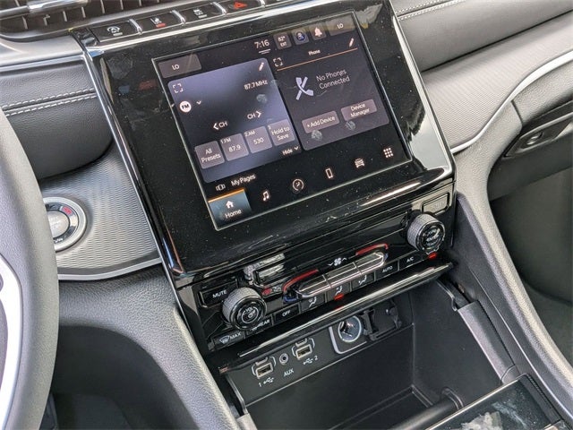 2025 Jeep Grand Cherokee GRAND CHEROKEE L LAREDO X 4X2