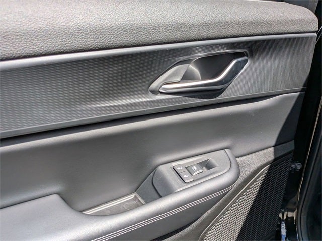 2025 Jeep Grand Cherokee GRAND CHEROKEE L LAREDO X 4X2