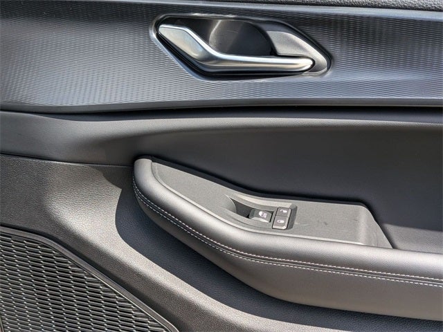 2025 Jeep Grand Cherokee GRAND CHEROKEE L LAREDO X 4X2