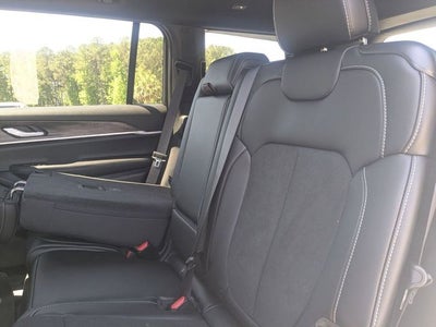 2026 Jeep Grand Cherokee GRAND CHEROKEE L LAREDO ALTITUDE 4X2