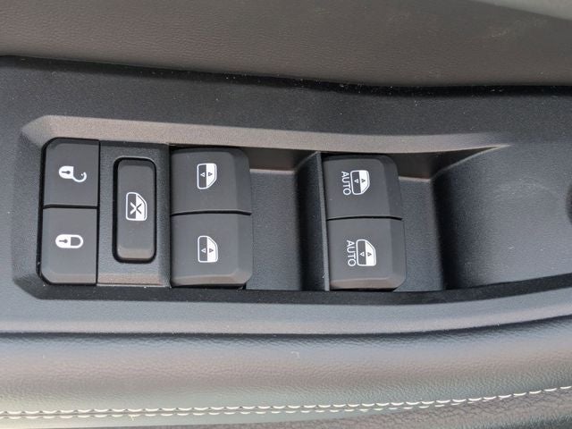 2026 Jeep Grand Cherokee GRAND CHEROKEE L LAREDO ALTITUDE 4X2