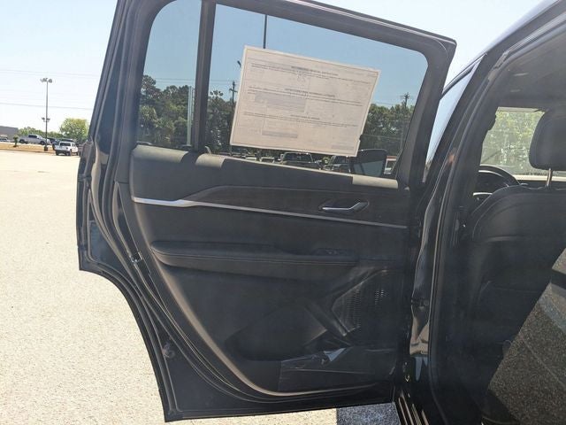 2026 Jeep Grand Cherokee GRAND CHEROKEE L LAREDO ALTITUDE 4X2