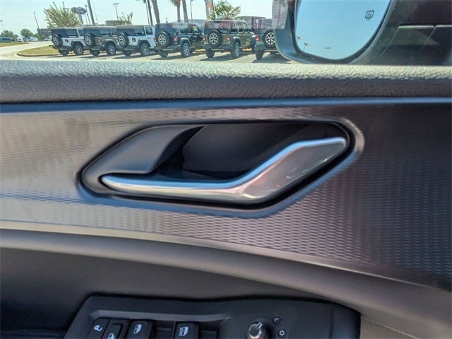 2025 Jeep Grand Cherokee GRAND CHEROKEE L LAREDO X 4X4