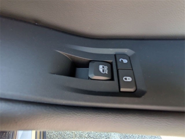 2025 Jeep Grand Cherokee GRAND CHEROKEE L LAREDO X 4X4