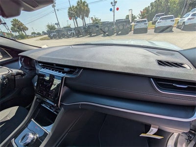 2025 Jeep Grand Cherokee GRAND CHEROKEE L LAREDO X 4X4