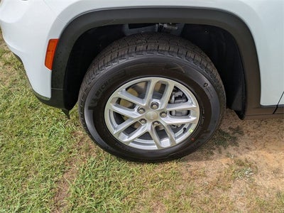 2025 Jeep Grand Cherokee GRAND CHEROKEE L LAREDO X 4X4
