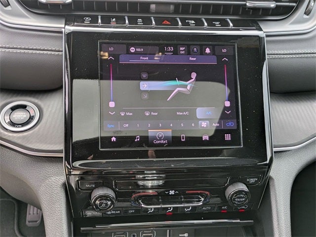 2025 Jeep Grand Cherokee GRAND CHEROKEE L LAREDO X 4X4