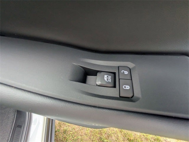 2025 Jeep Grand Cherokee GRAND CHEROKEE L LAREDO X 4X4