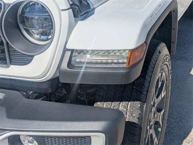 2026 Jeep Gladiator GLADIATOR SAHARA 4X4