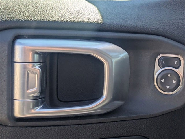 2026 Jeep Gladiator GLADIATOR SAHARA 4X4