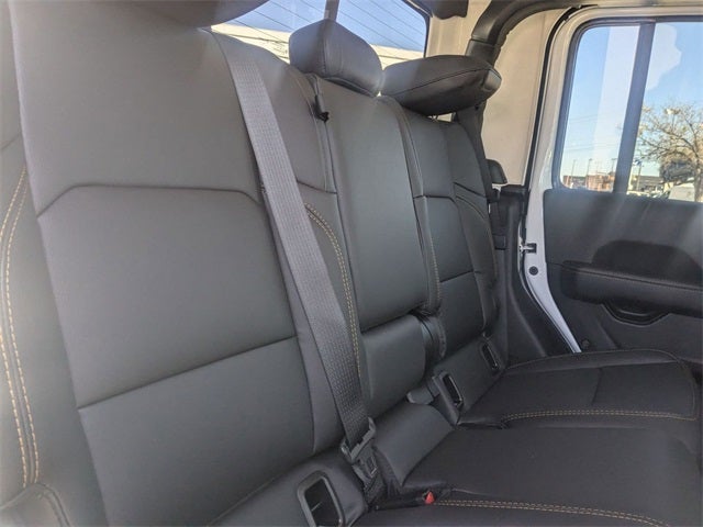 2026 Jeep Gladiator GLADIATOR SAHARA 4X4