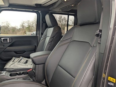 2026 Jeep Gladiator GLADIATOR SAHARA 4X4