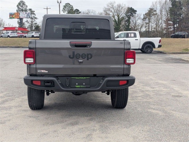 2026 Jeep Gladiator GLADIATOR SAHARA 4X4