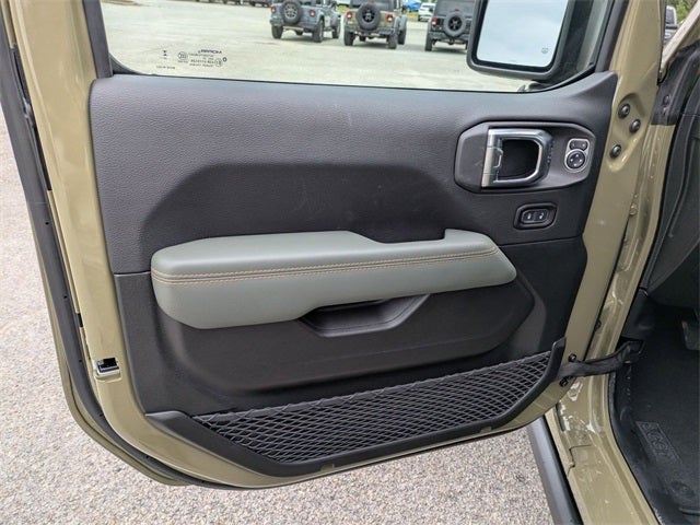 2025 Jeep Gladiator GLADIATOR MOJAVE X 4X4