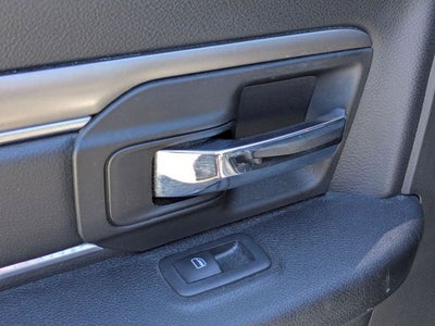 2024 RAM 1500 Classic Warlock Crew Cab 4x2 5'7' Box