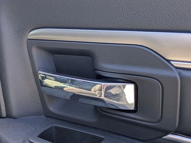 2024 RAM 1500 Classic Warlock Crew Cab 4x2 5'7' Box