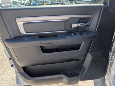 2024 RAM 1500 Classic Warlock Crew Cab 4x2 5'7' Box