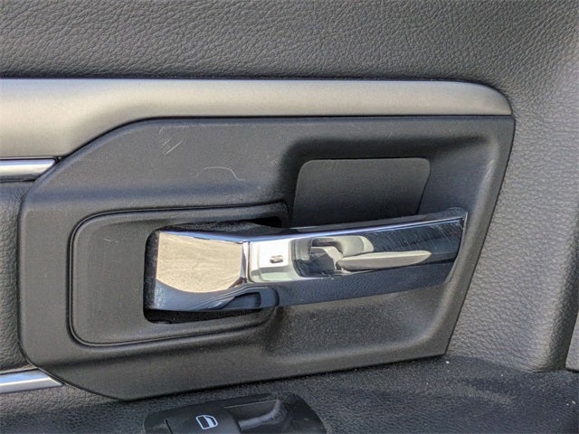 2024 RAM 1500 Classic Warlock Crew Cab 4x2 5'7' Box