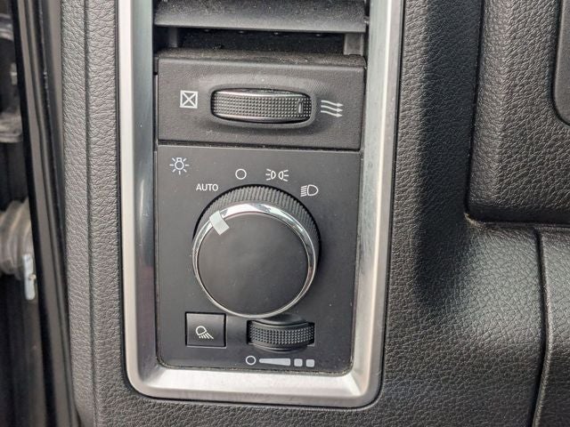 2024 RAM 1500 Classic Warlock Crew Cab 4x2 5'7' Box