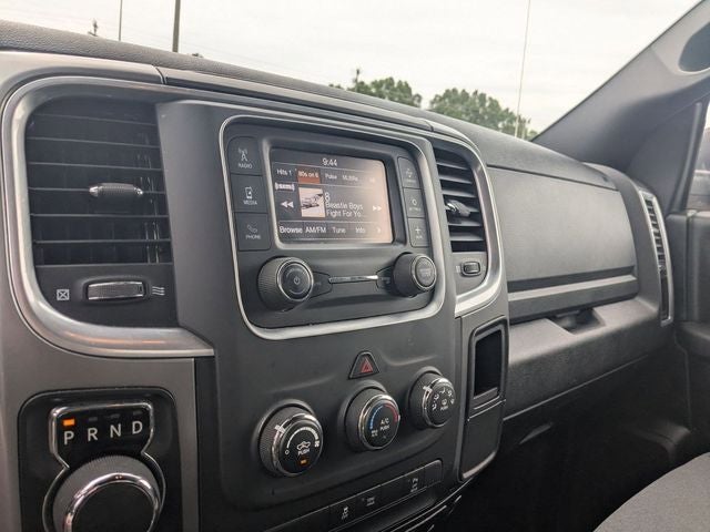 2024 RAM 1500 Classic Warlock Crew Cab 4x2 5'7' Box