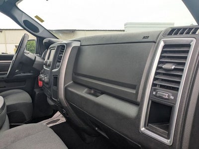 2024 RAM 1500 Classic Warlock Crew Cab 4x2 5'7' Box