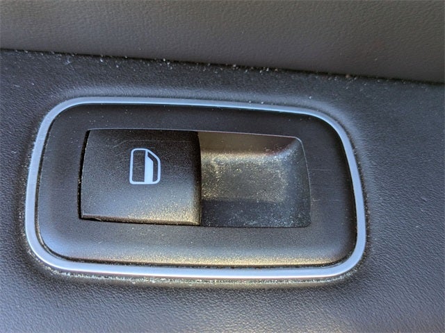 2021 RAM 1500 Limited Crew Cab 4x4 5'7' Box