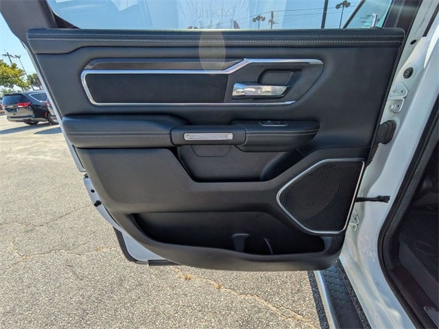 2022 RAM 1500 Laramie Crew Cab 4x4 5'7' Box