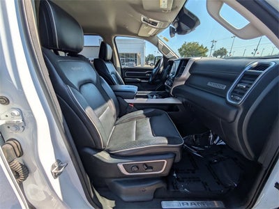 2022 RAM 1500 Laramie Crew Cab 4x4 5'7' Box