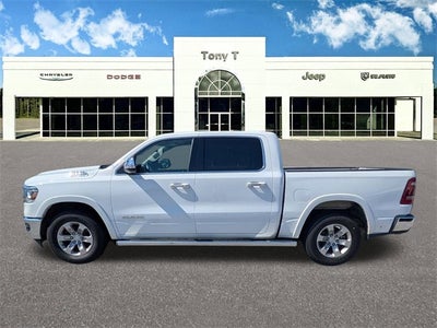 2022 RAM 1500 Laramie Crew Cab 4x4 5'7' Box