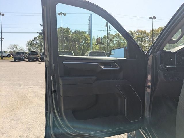 2025 Chevrolet Silverado 1500 2WD Crew Cab Short Bed LT